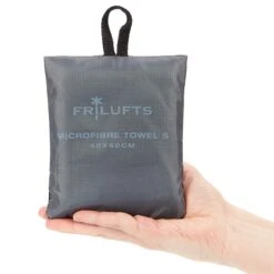 FRILUFTS MICROFIBRE TOWEL - Reisehandtuch Rot -Primus Verkäufe 5637686095 d microfibre towel frilufts 24